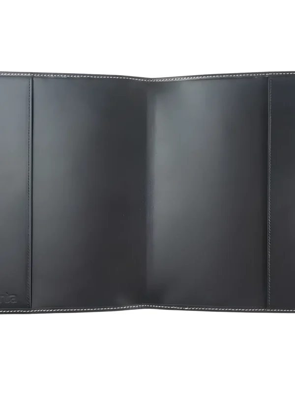 Funda de piel repujada arte islámico – páginas interiores del cuaderno
