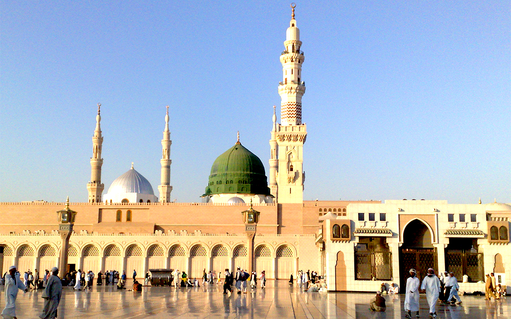 Mezquita del Profeta Muhammad en Medina - Masjid an-Nabawi con cúpula verde