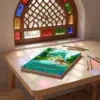 El libro de la creencia para niños - Libro de ejercicios- Al Ghazali de Abu Hamid Al-Gazali (Algazel), sobre una mesa de madera con la sombra de una celosía