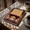 Libro 21 - Las maravillas del corazón de Imam Al-Gazzali, sobre una mesa de madera con la sombra de una celosía